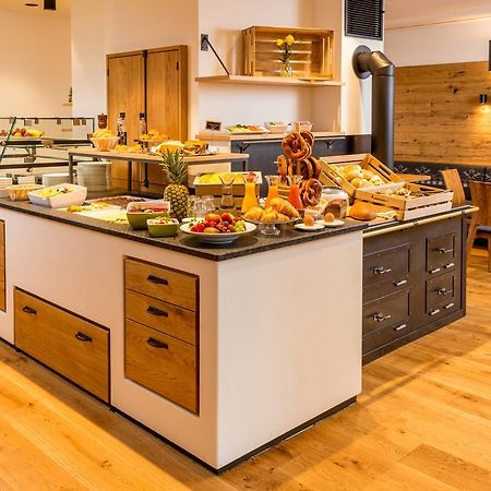 Hotel Waldhorn Кемптен Экстерьер фото