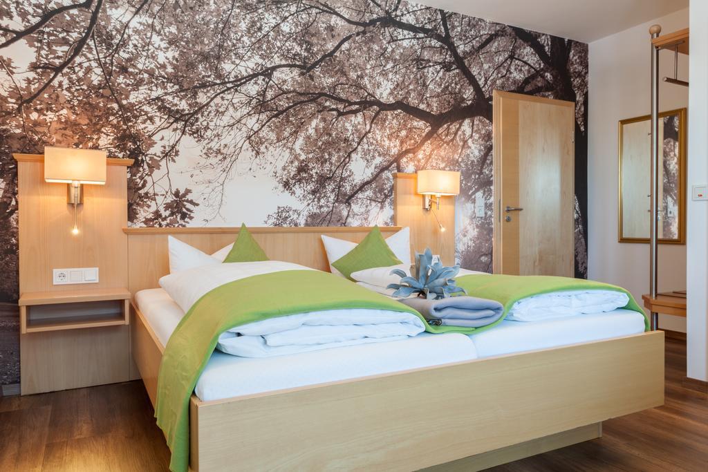 Hotel Waldhorn Кемптен Экстерьер фото
