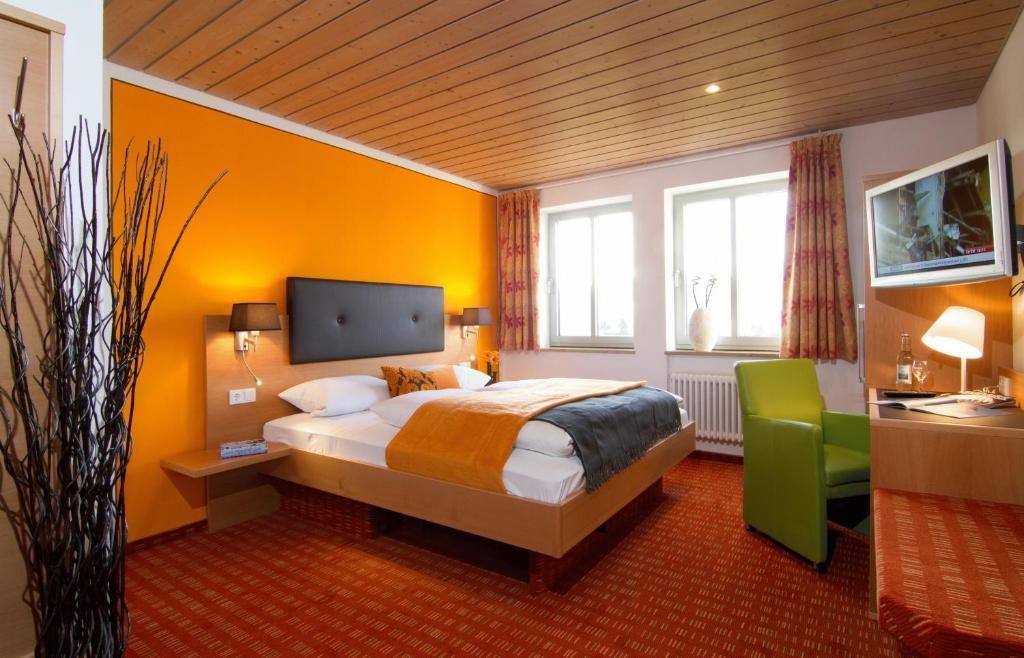 Hotel Waldhorn Кемптен Экстерьер фото
